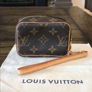 Rare Louis Vuitton Monogram Wapity Case